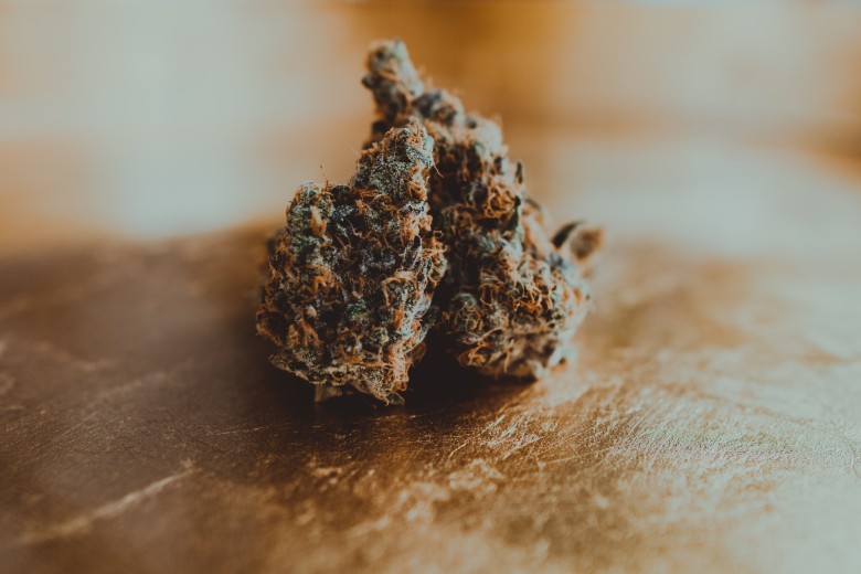 cannabis light con basso thc
